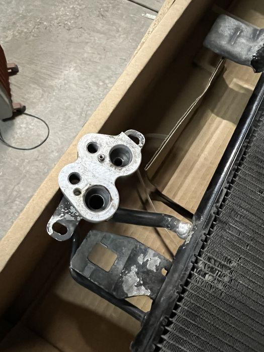 Радіатор кондиціонера конденсатор VW T5 rest 2.0 TDI CFCA