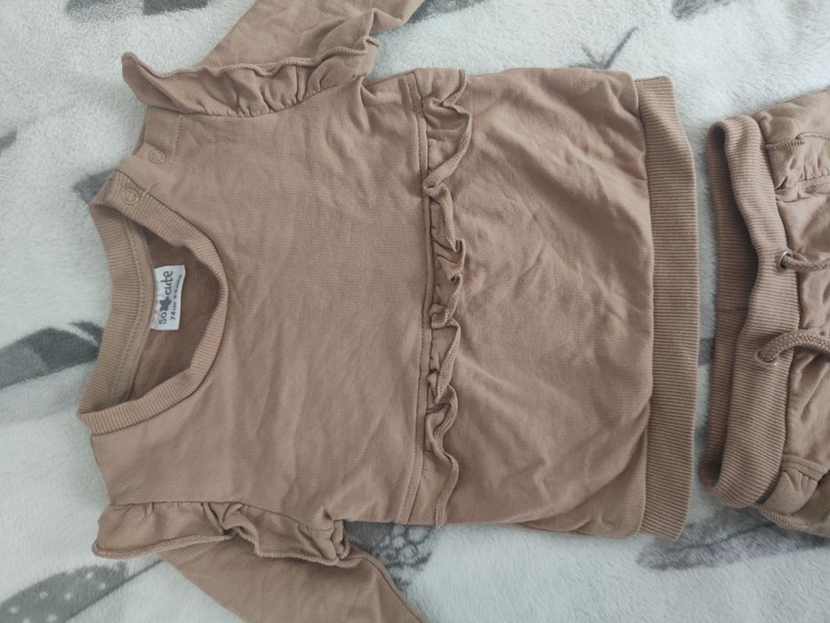 Komplet niemowlęcy bluza i spodnie dres