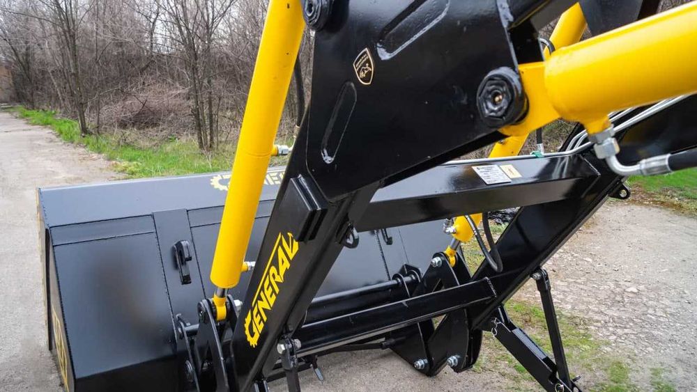 Погрузчик быстросъёмный General X КУН на трактор МТЗ с ковшом 1,5 м