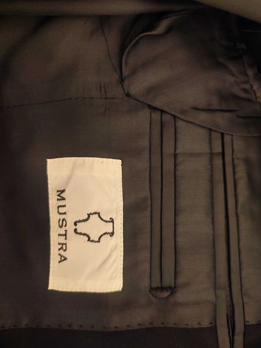 Fato azul escuro clássico Oficina Mustra tamanho S - LUXO