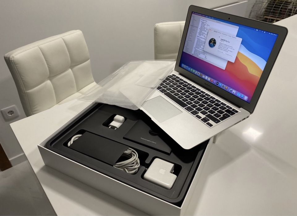 MacBook Air 13” ( i7/8gb/256gb)