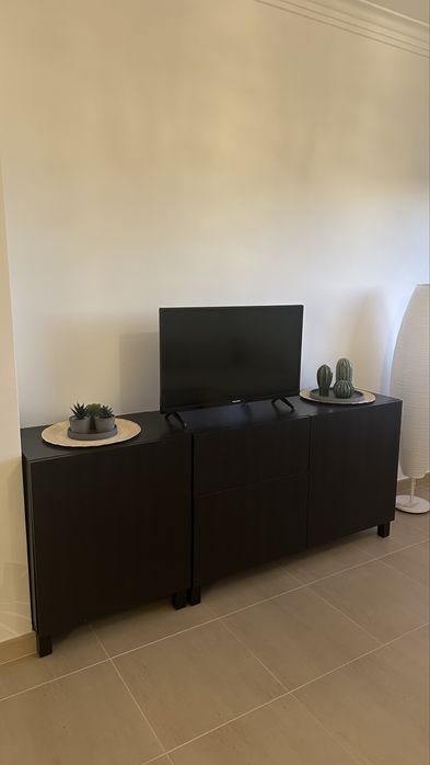 Movel Televisao preto