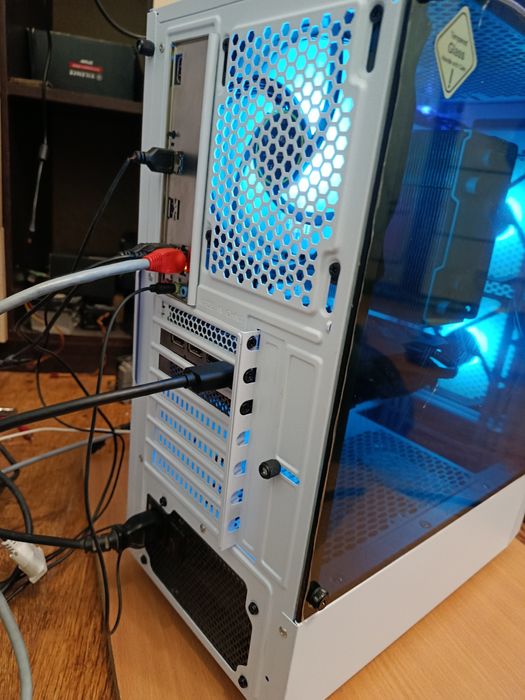 Комп'ютер Ryzen 5 7600x. RTX 4060. DDR5-16 gb.