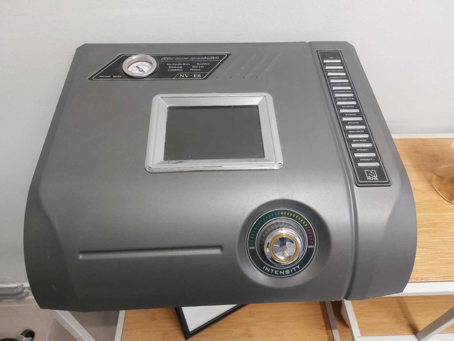 Urządzenie Mikrodermabrazja 6w1 Skin care specialist NV-E6