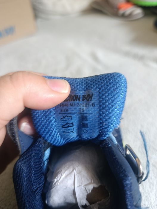 Sprzedam buty dziecięce