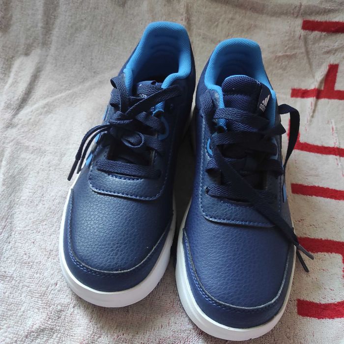Buty Adidas 35,5. Nowe