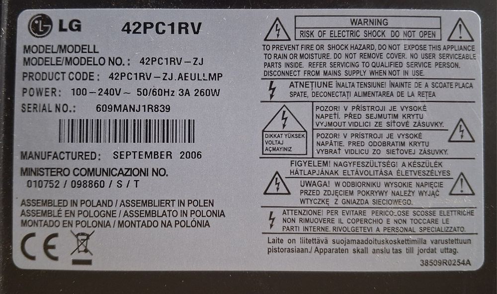 Televisão LG modelo 42PC1RV para pendurar