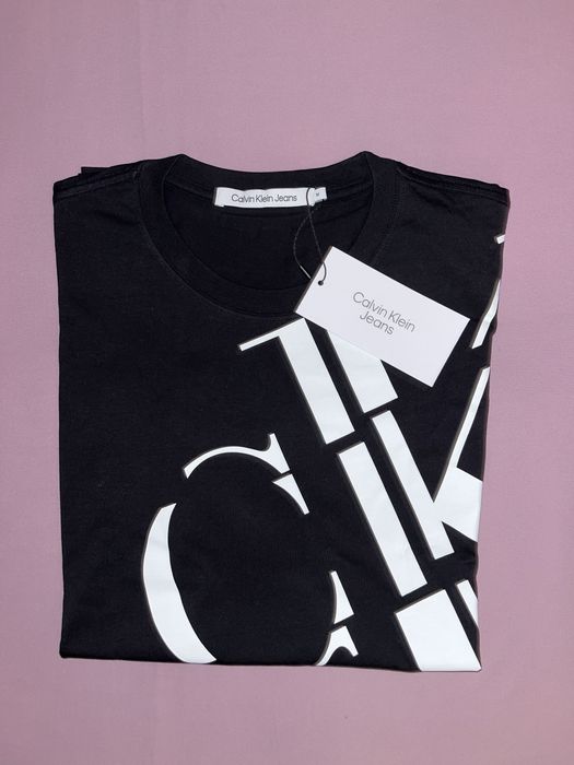 Wyprzedaż T-shirt męski Calvin Klein Jeans.