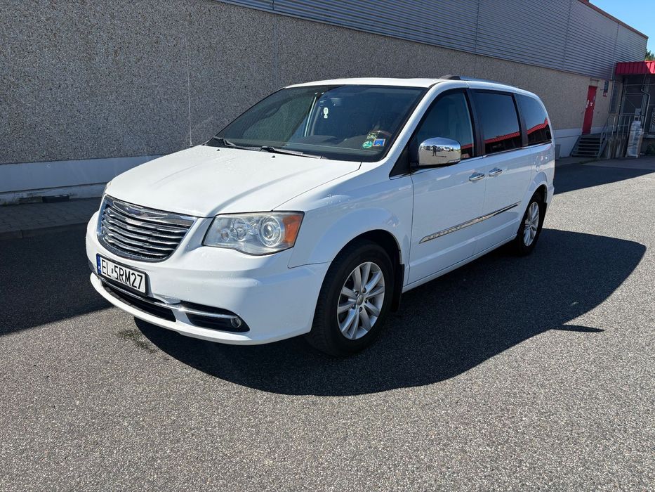 Chrysler Town & Country Platinum limited full opcją, nowy gaz
