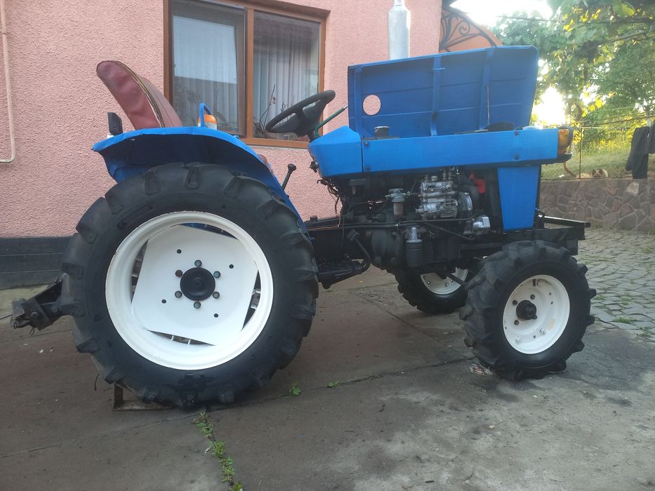 Продам трактор ісекі