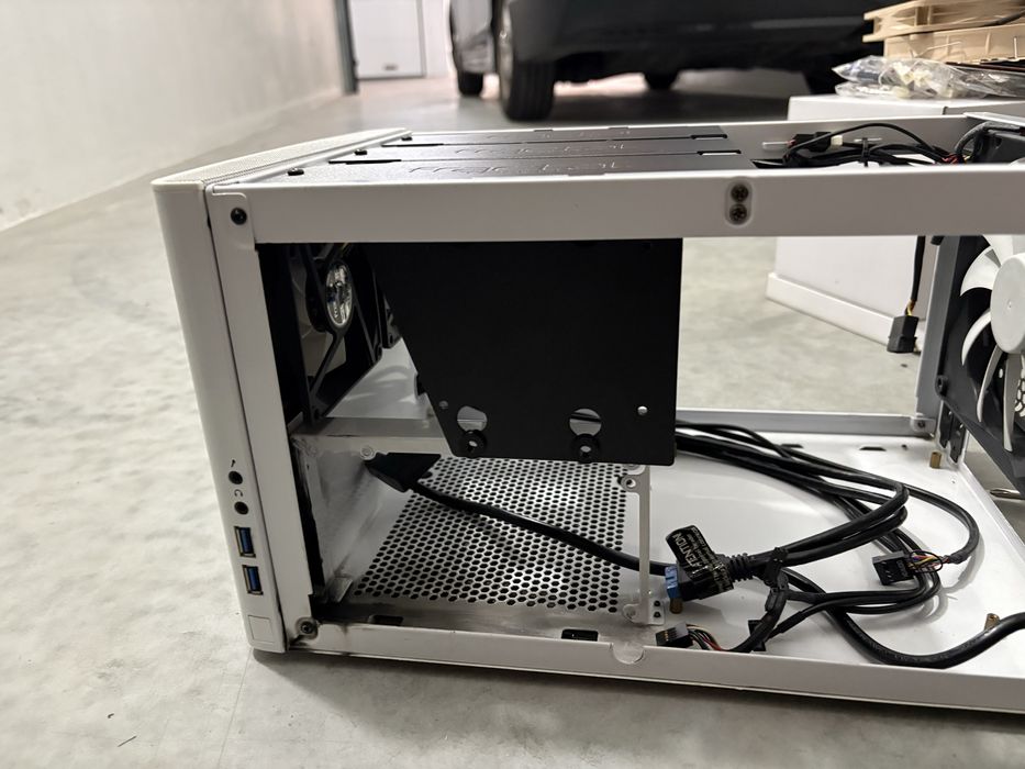 Caixa ITX Fractal Node 304