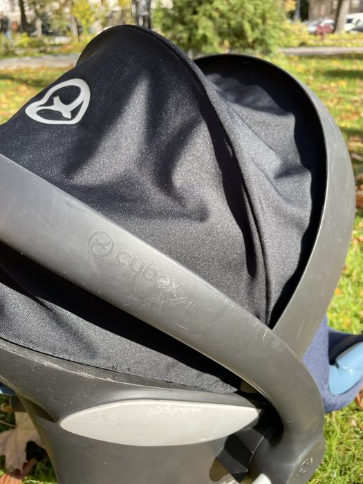 Автокрісло Cybex Aton M