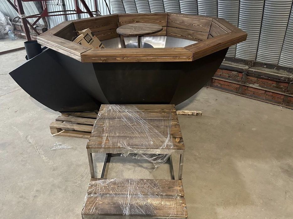 Банный чан c боковoй печкoй , водяная рубашкa, 9 теплoобмeнникoв.