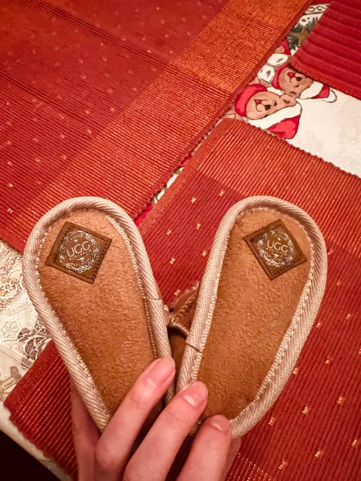 Продам натуральні Ugg дитячі 14 см. по стопі
