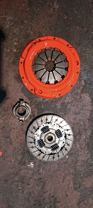 Зчеплення mazda 323 bf