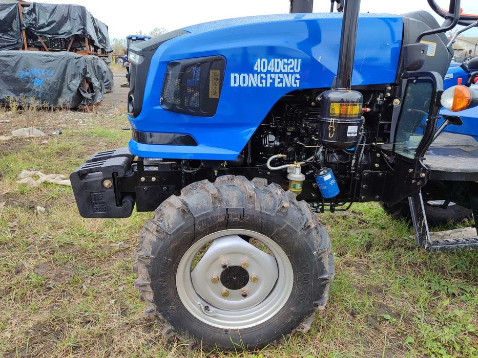 Трактор Донфенг 404 ДЖ2У прижимная гидравлика