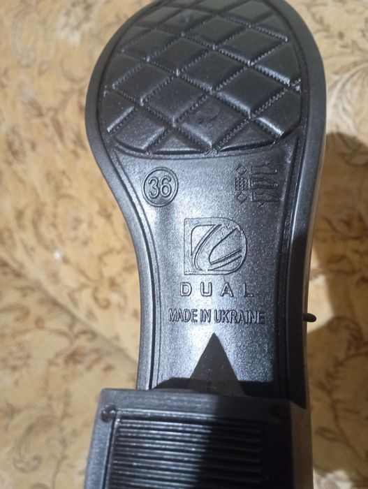 Гумові чоботи, 36 р, нові