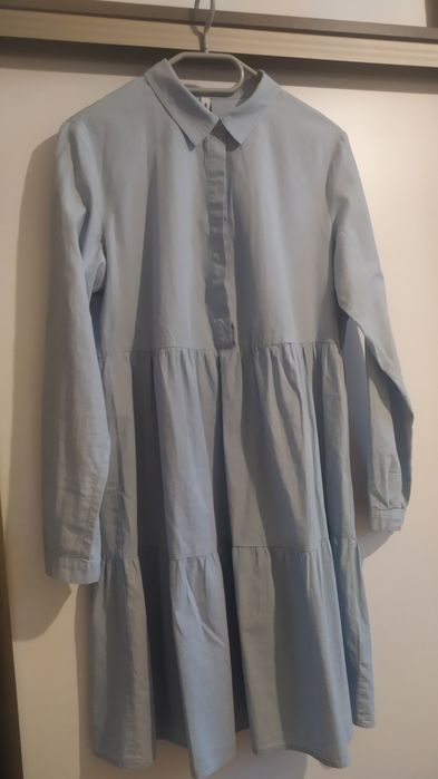 Błękitna sukienka na lato, zwiewna