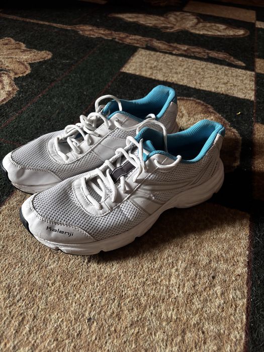 кроссівки на підлітка