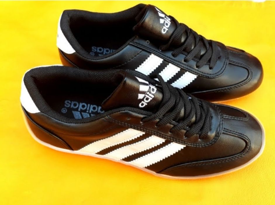 Кросівки Nike Adidas Puma