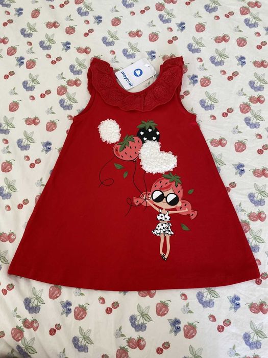 Vestido Mayoral com morangos - novo com etiqueta - 24 meses