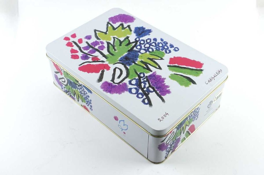 Cargaleiro
Caixa de metal, assinada e datada de 2004.