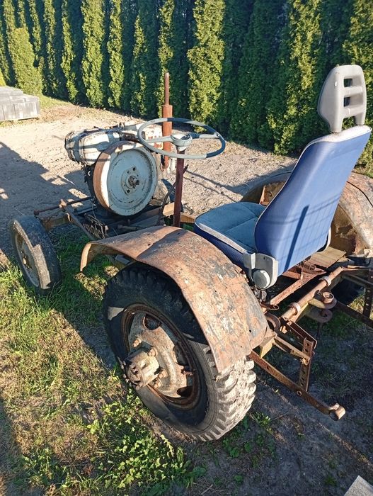 Sprzedam traktor sam