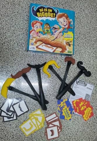Jogo Dá Cá Um Bigode