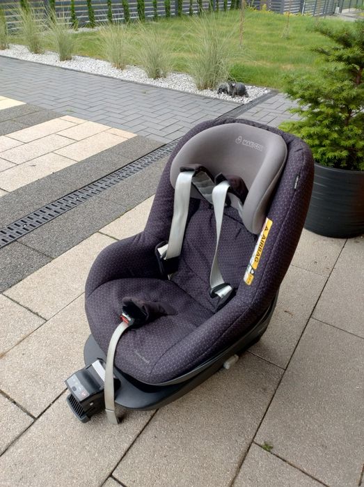 Fotelik Maxi Cosi 2 way pearl + baza 2 wayFix