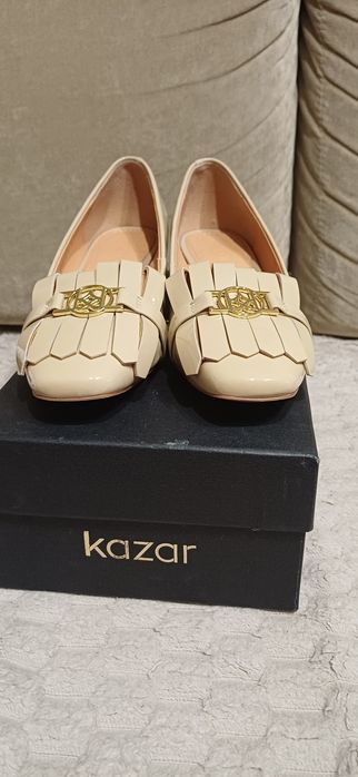 Czółenka Kazar jasnobeżowe