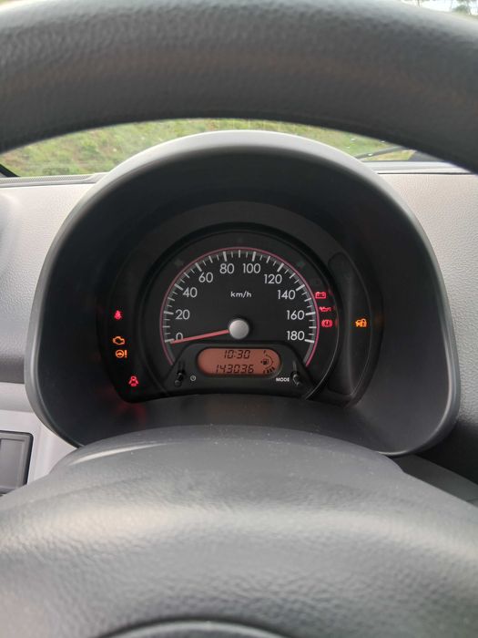 Suzuki Alto 1.0i