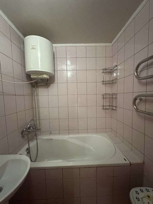 Продаж 4 кімнатної квартири ближня Київська