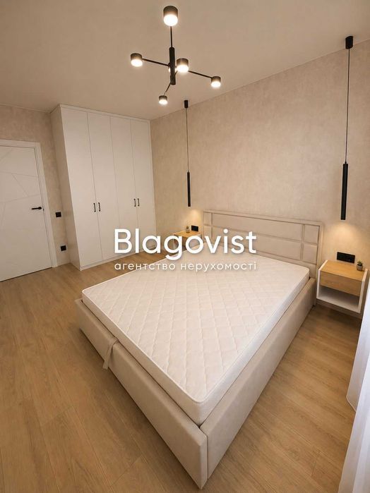 Продаж нової 1-кімнатної квартири в ЖК Варшавський 3,  ТРЦ Ретровіль