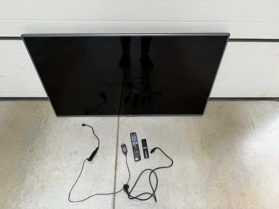 Telewizor LG 55 cali + Smart TV Xiaomi Mi Stick + 2 Piloty – Gotowy Zestaw Smart