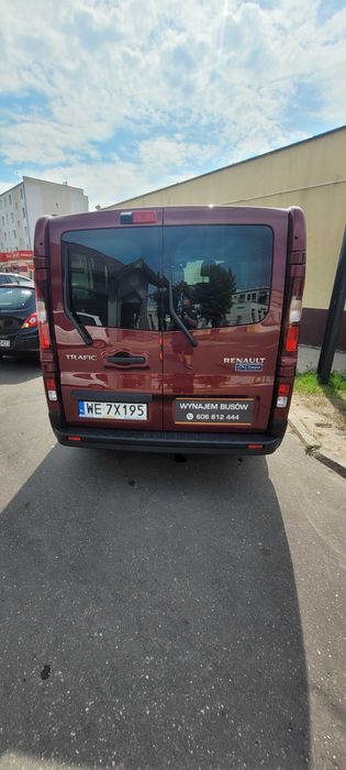 Wynajem busów Renault Trafic  8-9 osobowych