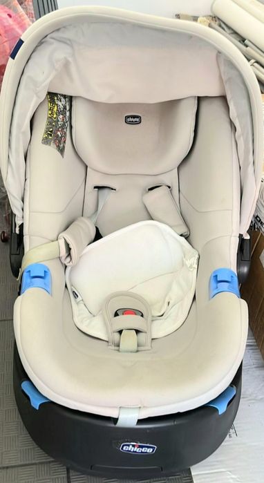 Cadeira bebe para o carro  da marca Chico
