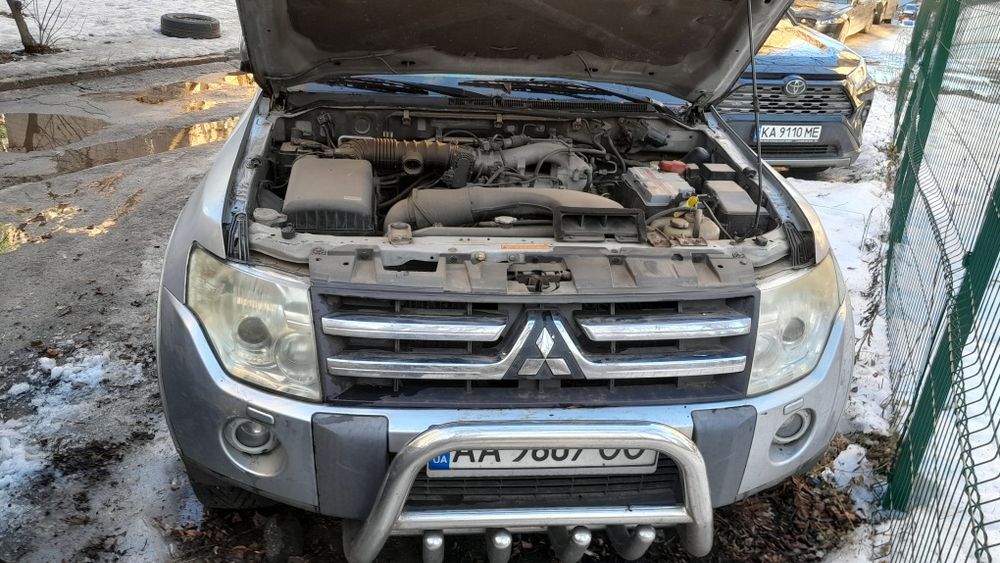 Автомобіль Mitsubishi  Pajero