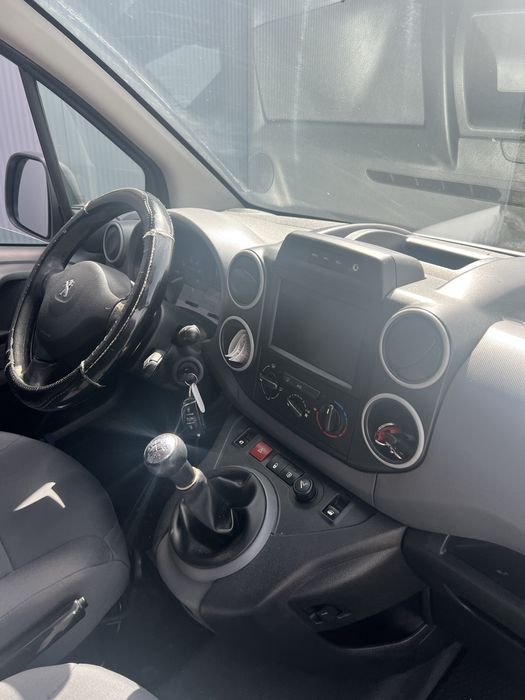 Peugeot partner 2016