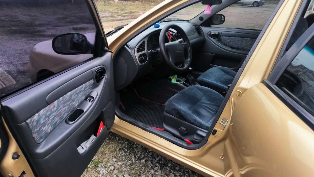 Daewoo Lanos 1.6 комлектация  sx