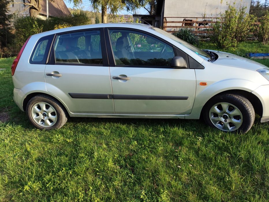 Samochód Ford Fiesta