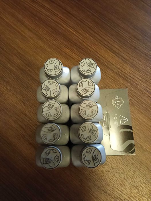 Zestaw 10 sztuk odkamieniaczy i tabletek czyszczących Seltino