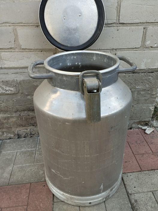 Фляга, бидон 38 литров.