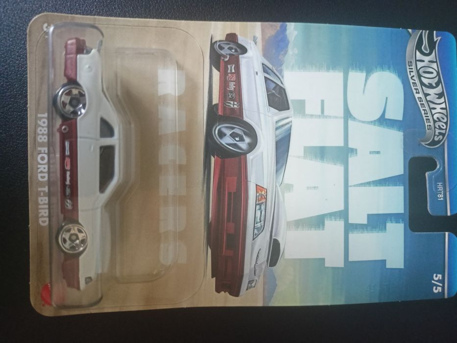 Hot wheels ® ford t-bird