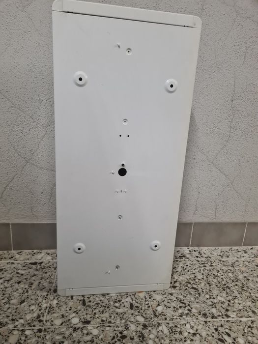 Conjunto de candeeiros  de tecto com lâmpadas.
