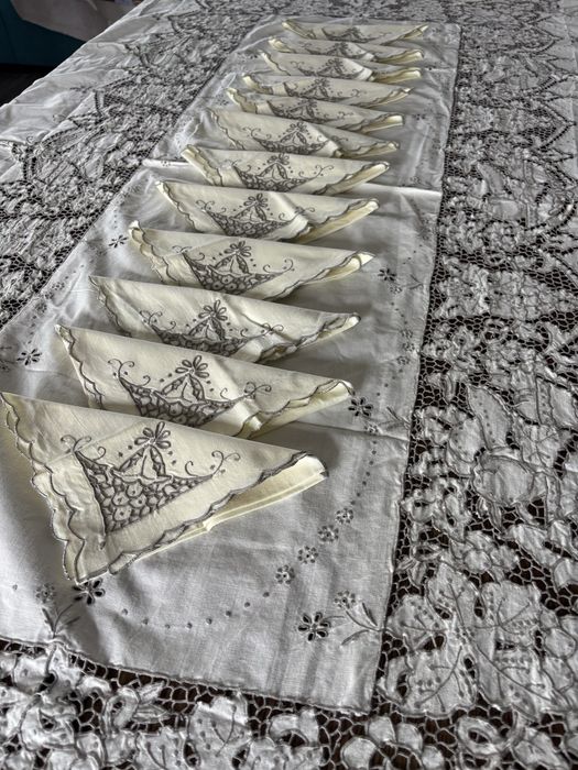 Toalha de mesa bordado intrincado richelieu e 12 guardanapos