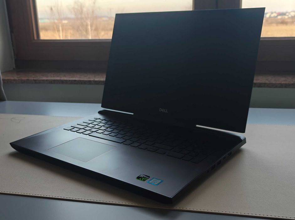 Laptop Dell Inspiron 7577 i5-7300HQ/16G/256+1000 GTX1060 - Używany