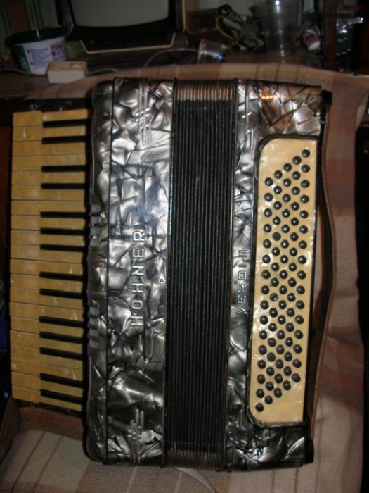 Аккордеон HOHNER VERDI 2, старинный немецкий