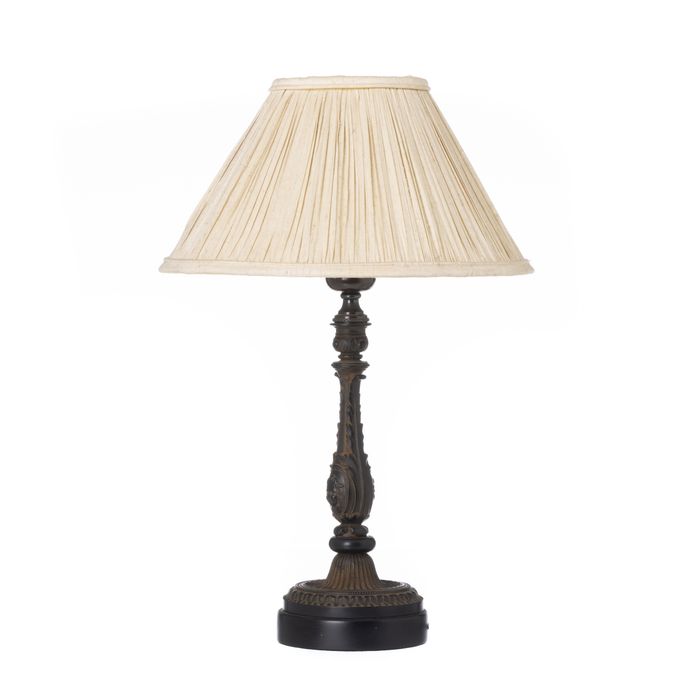 Iluminação - Candeeiro de mesa - Urbino Cione