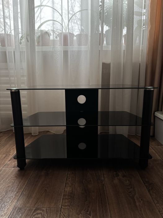 Тумба под телевизор стеклянная