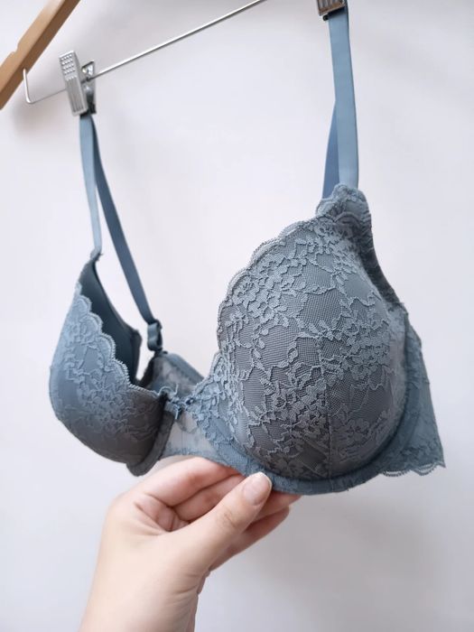 Sutiã Azul de Renda